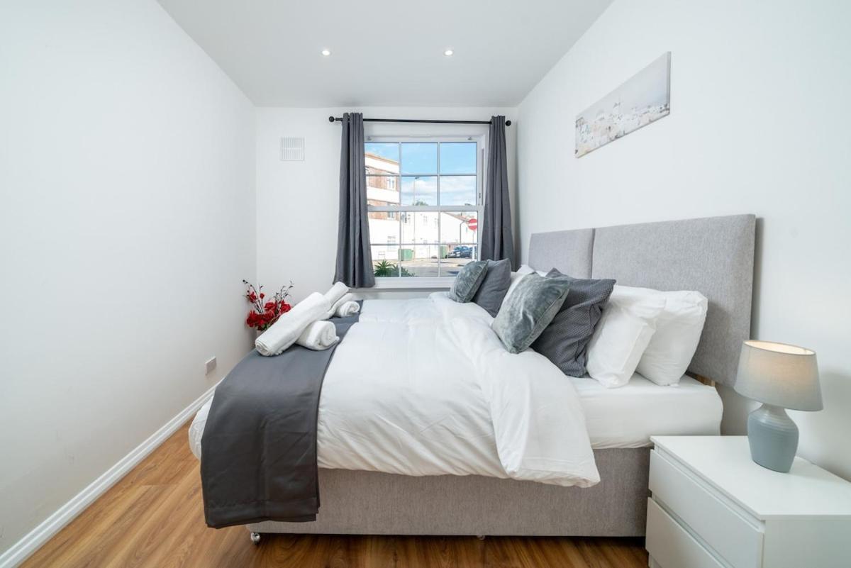 Family Near 02 Arena, Excel Centre With Parking Appartamento *