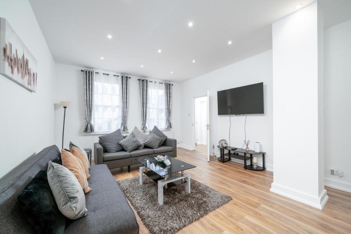 Appartamento Family Near 02 Arena, Excel Centre With Parking Londra