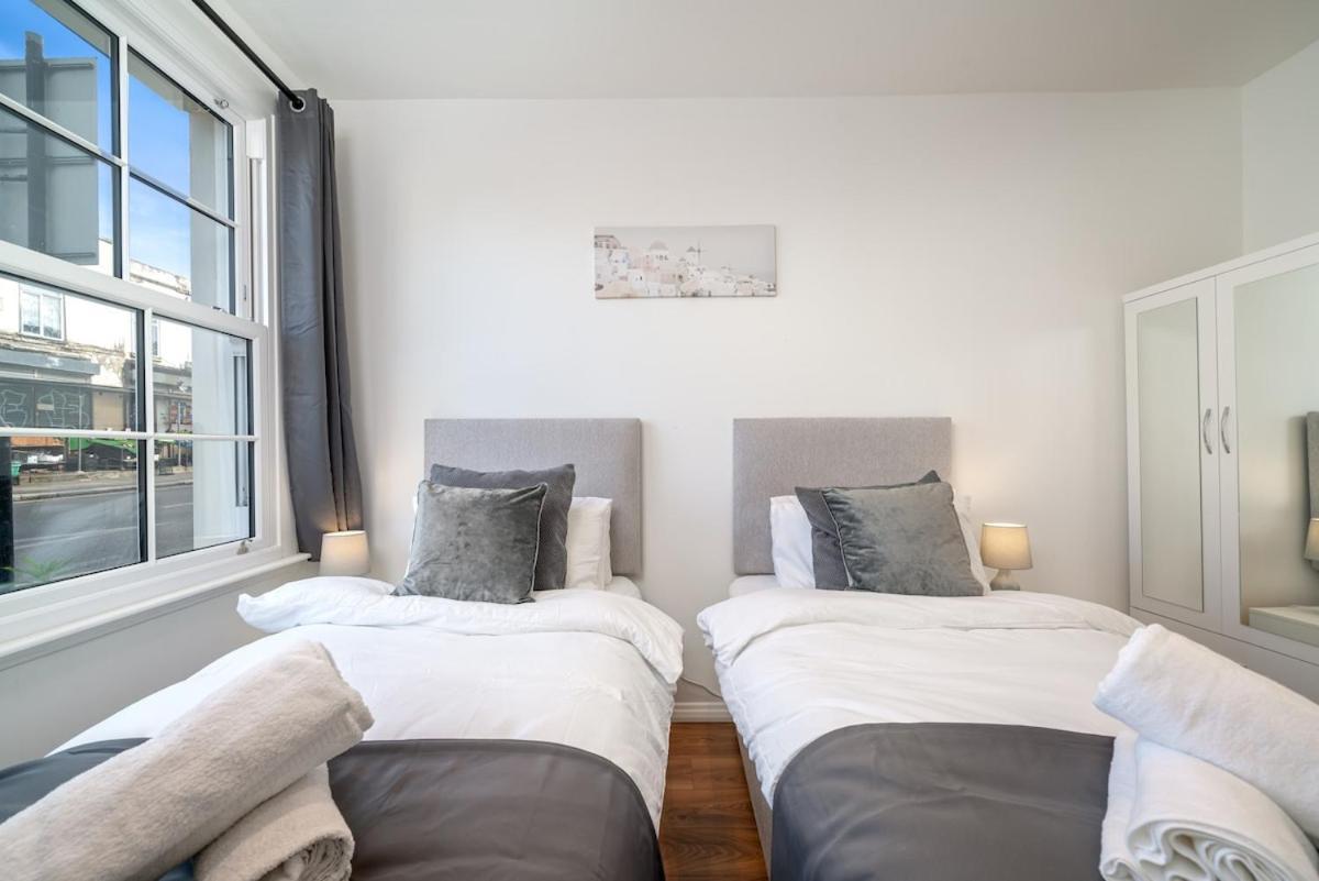Appartamento Family Near 02 Arena, Excel Centre With Parking Londra